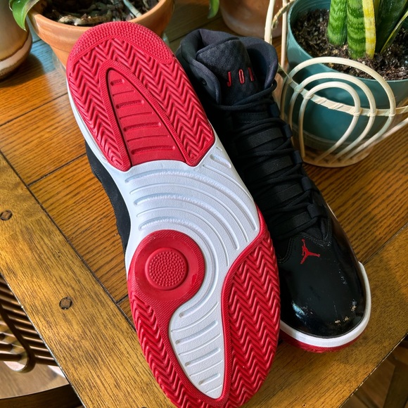 Nike Shoes Mens Air Jordans Brand New Husband Bought For Work